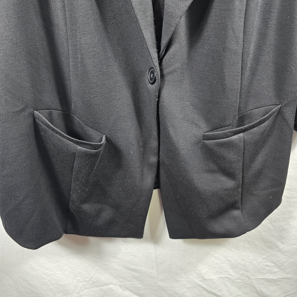 Torrid Black Women's Plus Blazer Size 2X Pockets - Picture 4 of 7